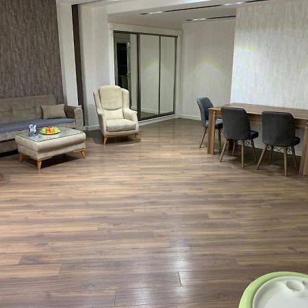 Park Azure Apartment Deluxe 2 Bedroom باكو المظهر الخارجي الصورة