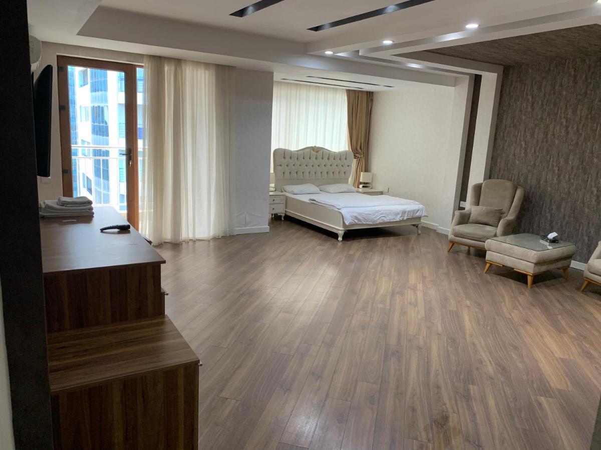 Park Azure Apartment Deluxe 2 Bedroom باكو المظهر الخارجي الصورة
