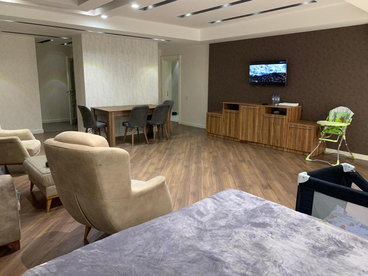 Park Azure Apartment Deluxe 2 Bedroom باكو المظهر الخارجي الصورة