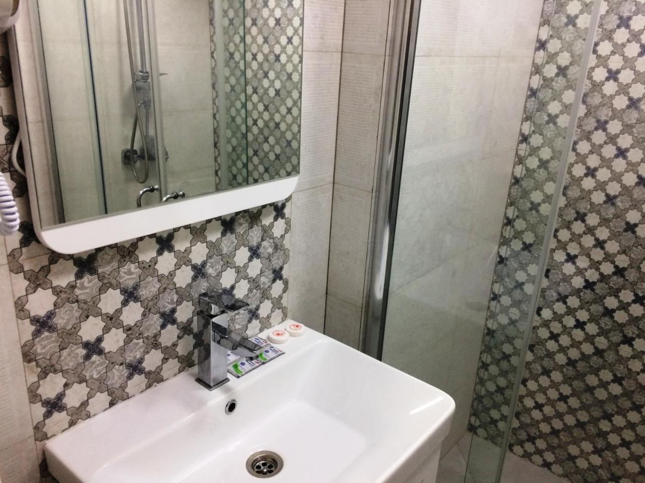 Park Azure Apartment Deluxe 2 Bedroom باكو المظهر الخارجي الصورة